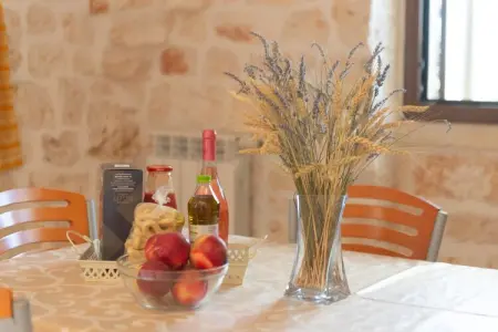 Trullo Filippo Ostuni, Maison de Vacances à Valle d'Itria avec Piscine - Photo 7