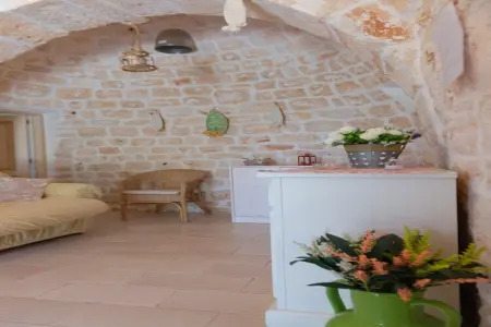 Trullo Filippo Ostuni, Maison de Vacances à Valle d'Itria avec Piscine - Photo 10
