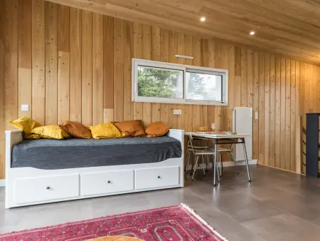 Studio lumineux avec loggia, à 50m de la plage, parking privé, proche commerces et restaurants - Photo 4