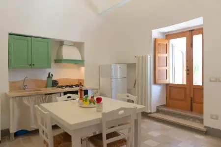 Trulli Azzalema Cisternino, Trulli dans la vallée d'Itria avec piscine - Photo 13