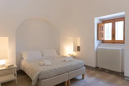 Trulli Azzalema Cisternino, Trulli dans la vallée d'Itria avec piscine - Photo 27