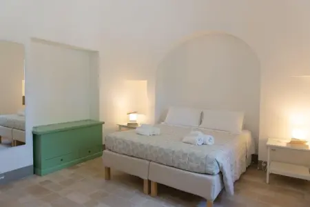 Trulli Azzalema Cisternino, Trulli dans la vallée d'Itria avec piscine - Photo 28
