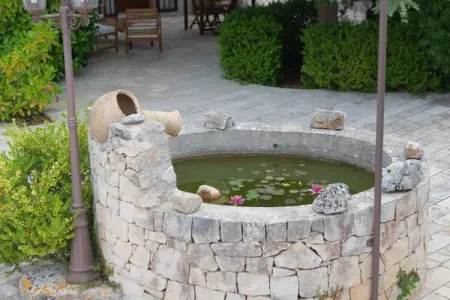 Trulli Azzalema Cisternino, Trulli dans la vallée d'Itria avec piscine - Photo 55