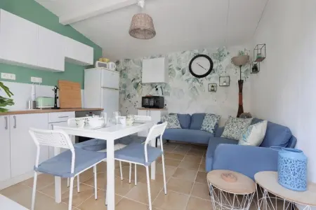 Appartement avec piscine, Maison à Gargas avec piscine et nature - Photo 2