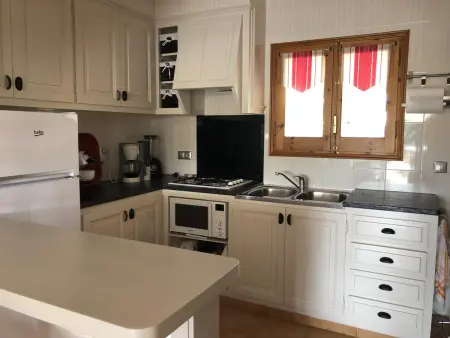 Maison à Sant Pere Pescador : Clim, Piscine, BBQ, WiFi, Garage - Idéale pour Familles - Photo 9