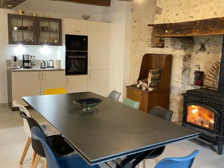 Gîte de charme près du Mans, tout équipé avec espace extérieur, garage, et confort moderne - Photo 7