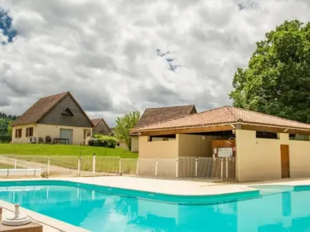 Lac Bleu nr 28, Maison dans un parc de vacances avec piscine - Photo 29