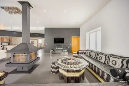 Magnifique maison de vacances pour 10 adultes avec pscine intérieure  Sauna Bains à remous et  Hamam, Maison de vacances à Verviers avec sauna - Photo 1