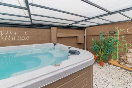 Magnifique maison de vacances pour 10 adultes avec pscine intérieure  Sauna Bains à remous et  Hamam, Maison de vacances à Verviers avec sauna - Photo 25