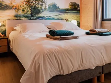 Golf, Bain à Remous, Piscine et Activités Ludiques : Lodge de Luxe pour 4 Adultes + 2 Enfants - Photo 9