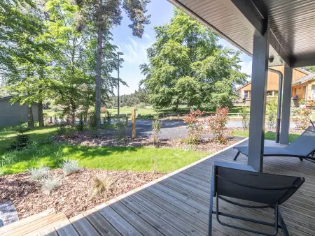 Golf, Bain à Remous, Piscine et Activités Ludiques : Lodge de Luxe pour 4 Adultes + 2 Enfants - Photo 16