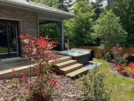 Évasion luxueuse avec spa privatif, golf et activités pour tous au Chambon-sur-Lignon - Photo 7