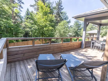 Évasion luxueuse avec spa privatif, golf et activités pour tous au Chambon-sur-Lignon - Photo 10