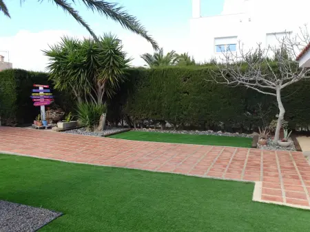 Villa avec Piscine, Proche Mer et Plages, Idéale pour Familles, Costa Dorada - Photo 2