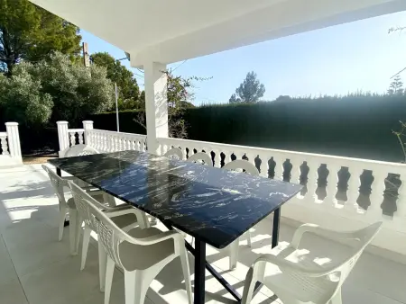 Villa avec Piscine, Proche Mer et Plages, Idéale pour Familles, Costa Dorada - Photo 6