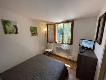 Charmant Pavillon T2 Cabine, 6 Couchages, Cour Privée, Piscine, Parking, Proche Plage - St Cyprien - Photo 10