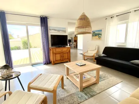 Maison Rénovée: 300m de la Mer, Terrasse, Jardin, WIFI, Animaux Ok - Photo 6