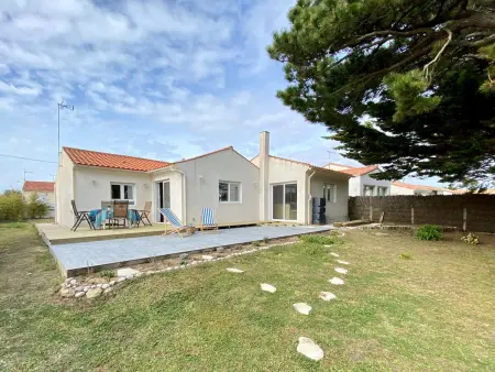 Maison Rénovée: 300m de la Mer, Terrasse, Jardin, WIFI, Animaux Ok - Photo 13