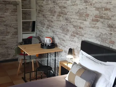 Gîte cosy près du Mans avec jardin, piscine et parking, idéal pour 4 pers. - Photo 11