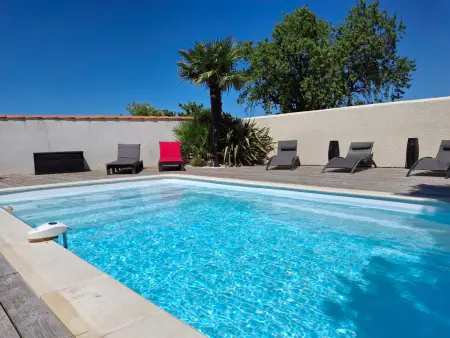 Villa avec Piscine à 15 min de La Rochelle, Proche Plages et Commerces - Photo 1
