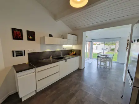 Villa avec Piscine à 15 min de La Rochelle, Proche Plages et Commerces - Photo 5