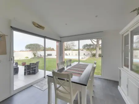 Villa avec Piscine à 15 min de La Rochelle, Proche Plages et Commerces - Photo 7