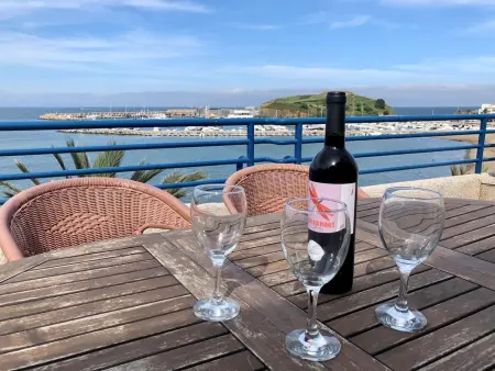 Appartement avec Terrasse et Climatisation, Proche Plage - Photo 4