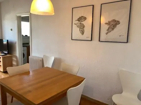 Appartement avec Terrasse et Climatisation, Proche Plage - Photo 10