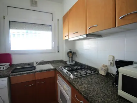 Appartement avec Terrasse et Climatisation, Proche Plage - Photo 17
