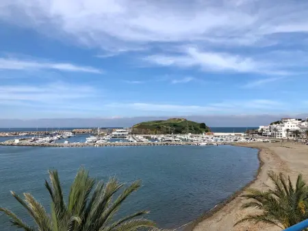 Appartement avec Terrasse et Climatisation, Proche Plage - Photo 26