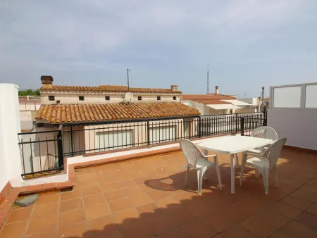 Penthouse central avec grande terrasse à 100m de la plage et WIFI - Photo 1