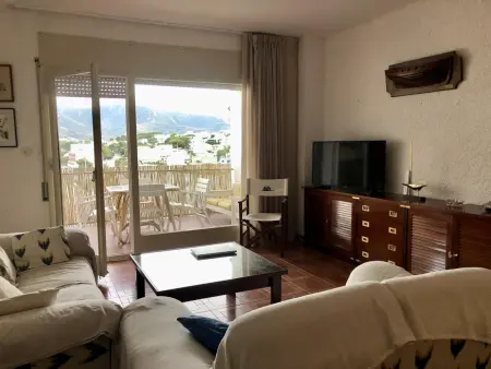 Maison spacieuse avec piscine et parking à Llançà - Photo 3