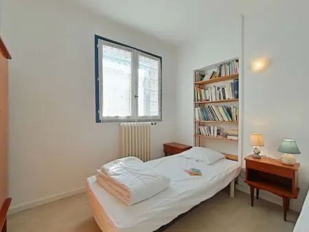 Maison calme proche centre-ville, 3 chambres, jardin, 1,2 km de la plage - Saint-Gilles-Croix-de-Vie - Photo 13