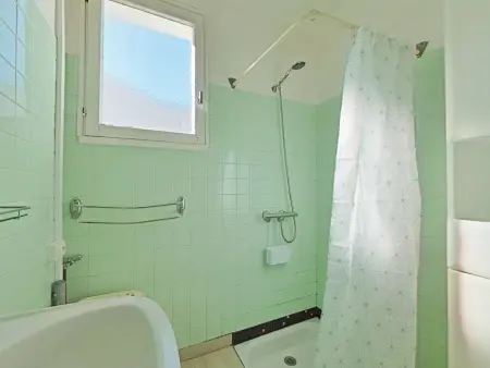 Maison calme proche centre-ville, 3 chambres, jardin, 1,2 km de la plage - Saint-Gilles-Croix-de-Vie - Photo 16