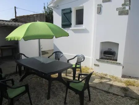 Maison calme proche centre-ville, 3 chambres, jardin, 1,2 km de la plage - Saint-Gilles-Croix-de-Vie - Photo 17