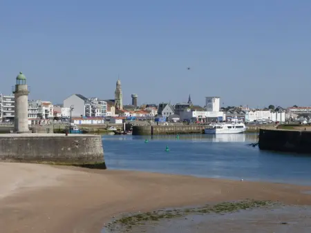 Maison calme proche centre-ville, 3 chambres, jardin, 1,2 km de la plage - Saint-Gilles-Croix-de-Vie - Photo 22
