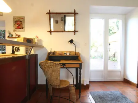 Gîte Charmant à Théville avec Cheminée et Jardin Clôturé - Photo 6