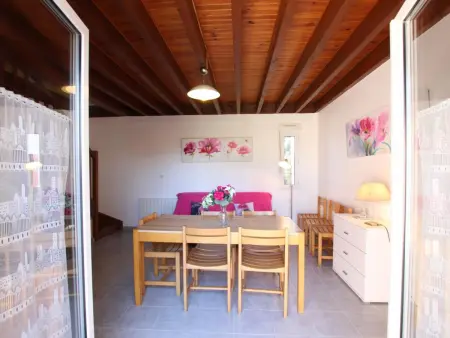 Maison mitoyenne à Surtainville: 4 chambres, proximité mer, animaux acceptés - Photo 3