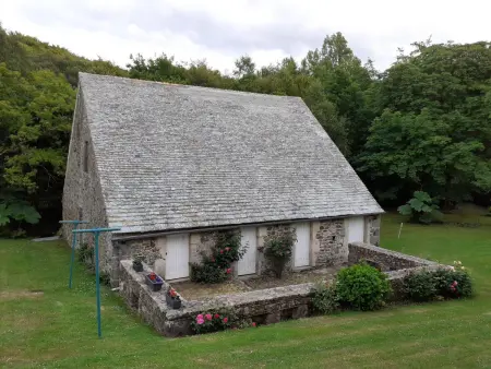 Grande maison en pierre avec jardin près de la plage - Photo 11