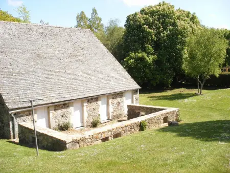 Grande maison en pierre avec jardin près de la plage - Photo 14