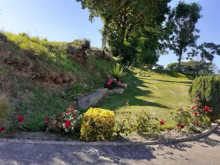 Grande maison en pierre avec jardin près de la plage - Photo 15