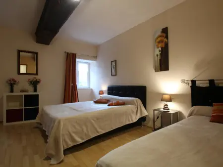 Grande maison en pierre avec jardin près de la plage - Photo 19