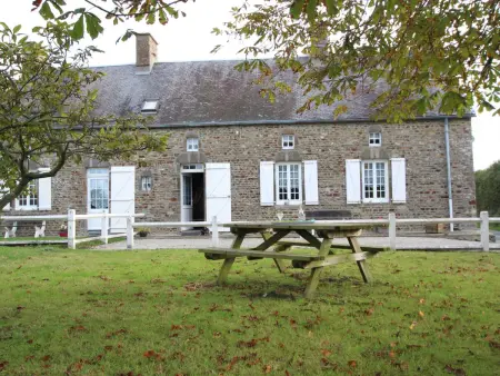 Maison en pierre avec jardin, proche plages, cheminée, 3 chambres, animaux acceptés - Photo 8