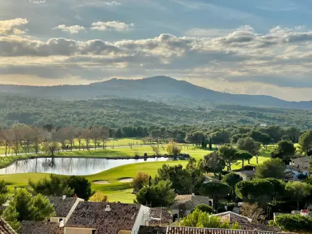 Maison de Vacances en Provence avec Piscine à Pont Royal - Photo 11