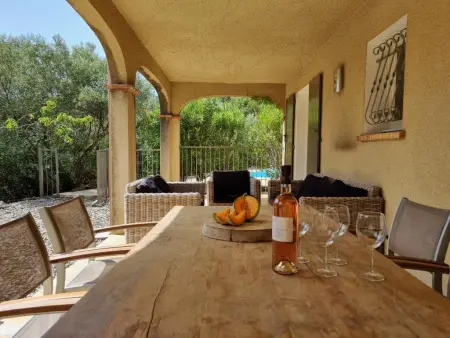 Le Jardin des Olives, Villa spacieuse avec piscine privée à Caunes - Photo 7
