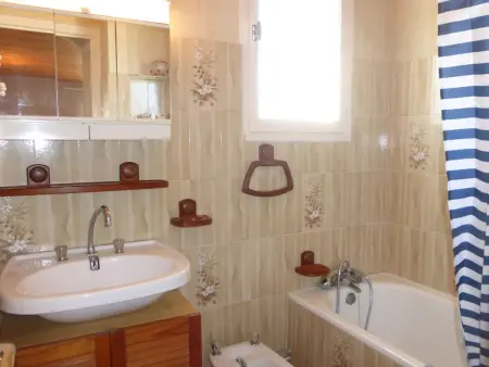 Maison plain pied tout confort, proche plage, 6 couchages, terrasse, 2 chambres, parking, Wi-Fi optionnel - Photo 14