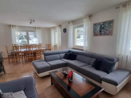 Maison spacieuse avec terrasse, près de Saint-Dié, idéale pour randonnées et proche de l'Alsace - Photo 3