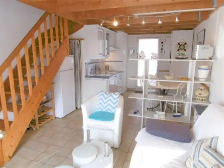 Maisonnette cosy, à 200 m de la plage, avec jardin clos, parking privé et animaux acceptés - Photo 3