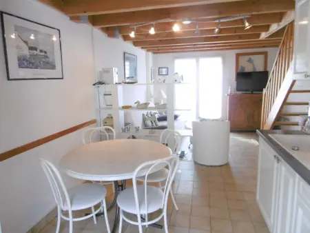 Maisonnette cosy, à 200 m de la plage, avec jardin clos, parking privé et animaux acceptés - Photo 7