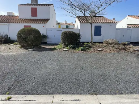 Maison familiale proche mer avec piscine, tennis, patio et parking - 6 couchages - Photo 21